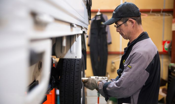 スタッドレスタイヤはいつまで履く？のイメージ画像